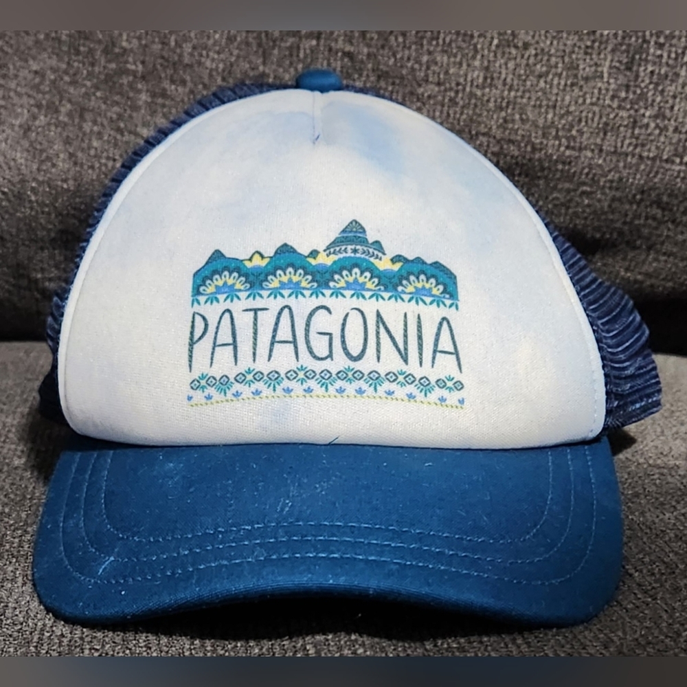 Patagonia women's Femme Fitz Roy interstate cap snapback truckers hat blu…